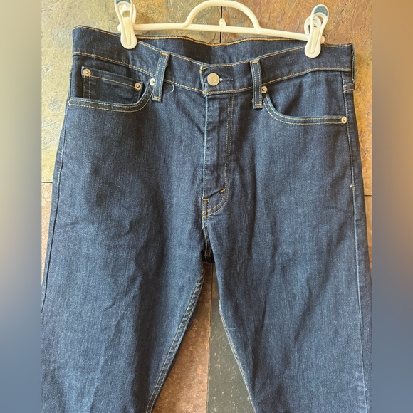 Levi’s 513 NWOT 32/32 dark blue denim, 98%cotton, 2% elastane. Bottom leg 7.5” - Picture 11 of 15